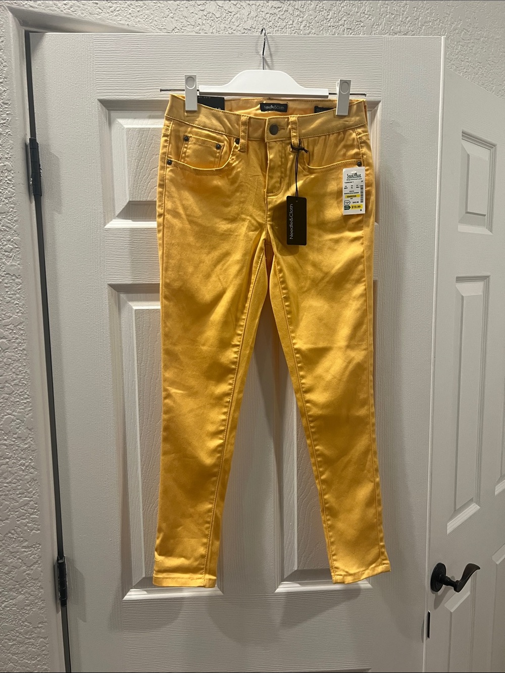 Women’s Skinny Jeans in Bright Yellow — Stretch Slim Fit